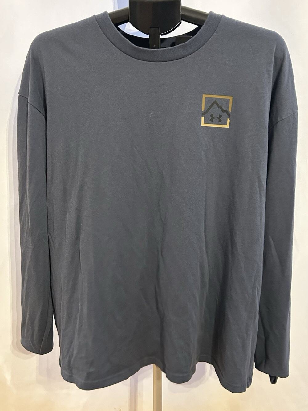Under Armour Blue Long Sleeve T-Shirt Men's size L